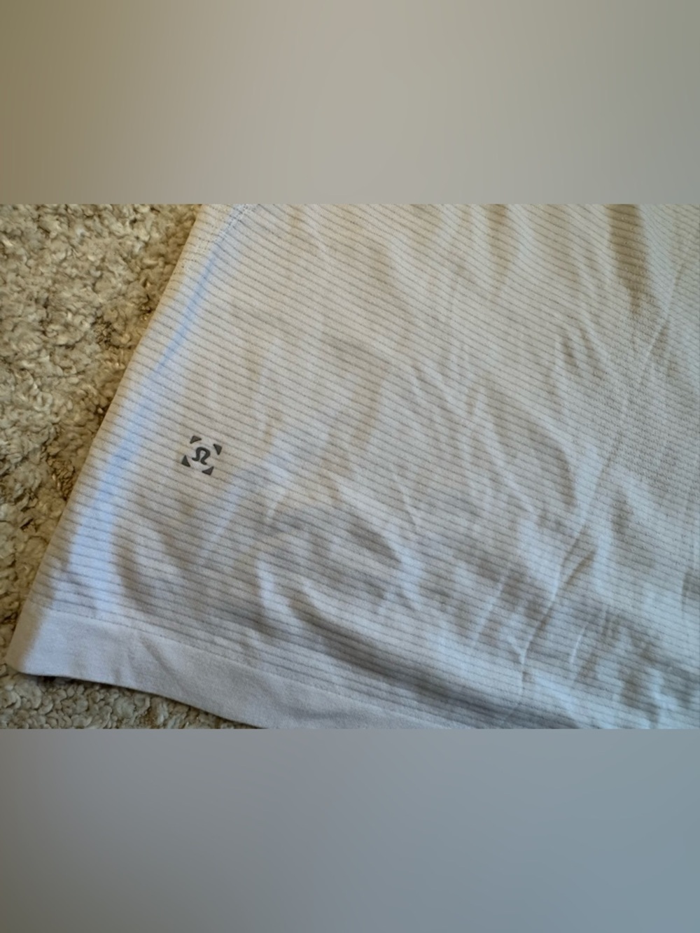 Lululemon men’s tee - size M - EUC - Picture 7 of 7